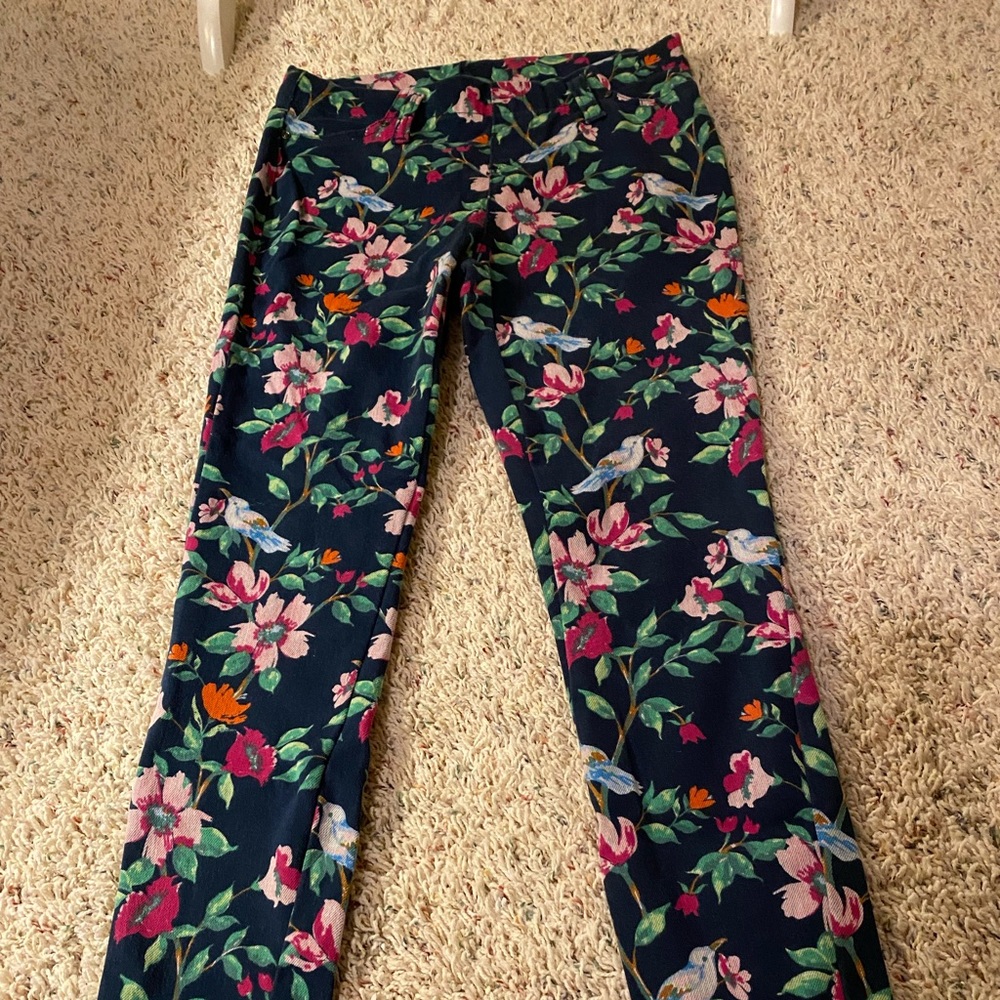 Time and Tru Stretchy flowered capris